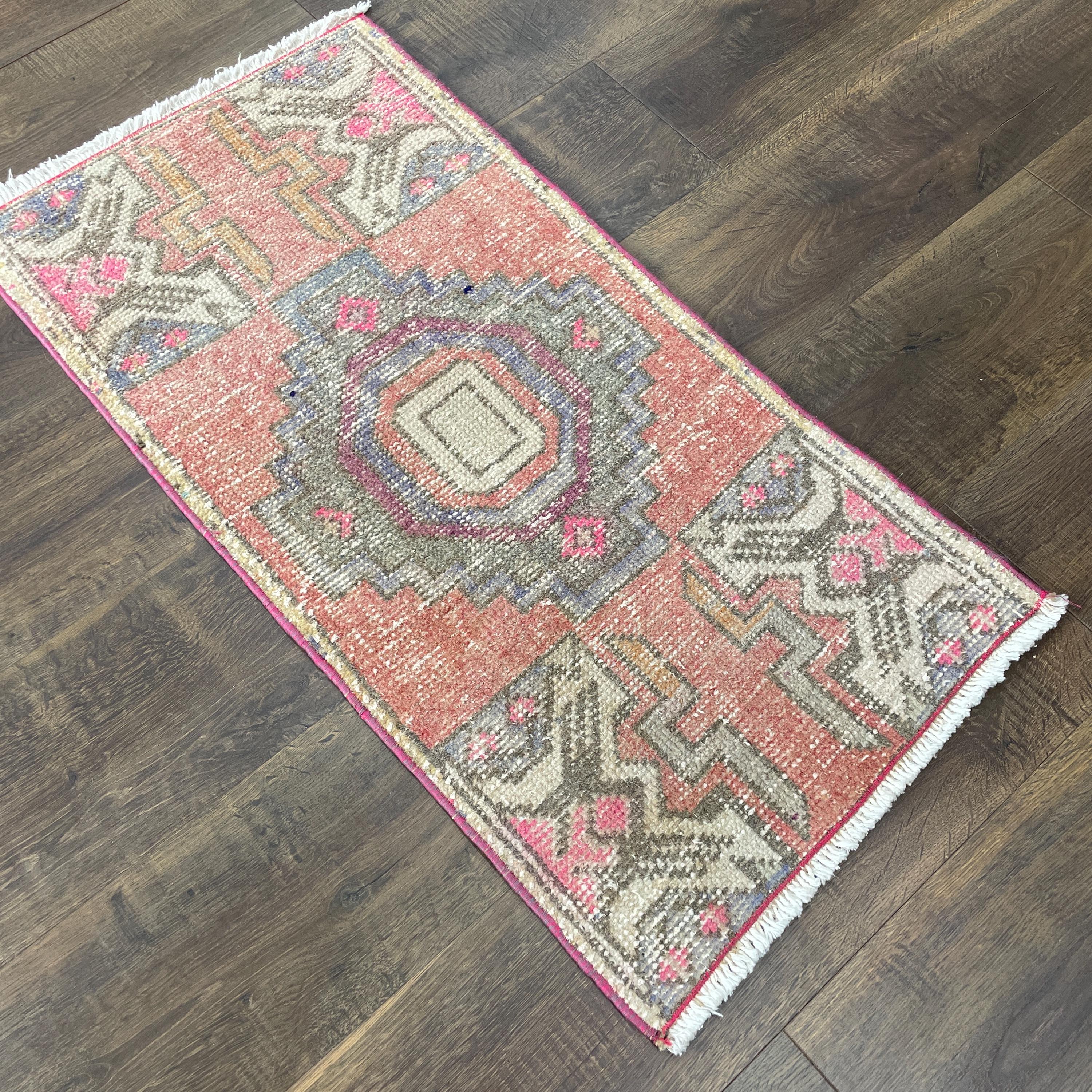 1'6" x 3' Handmade Turkish Wool Rug - Vintage Small Runner | Boho Tribal Carpet