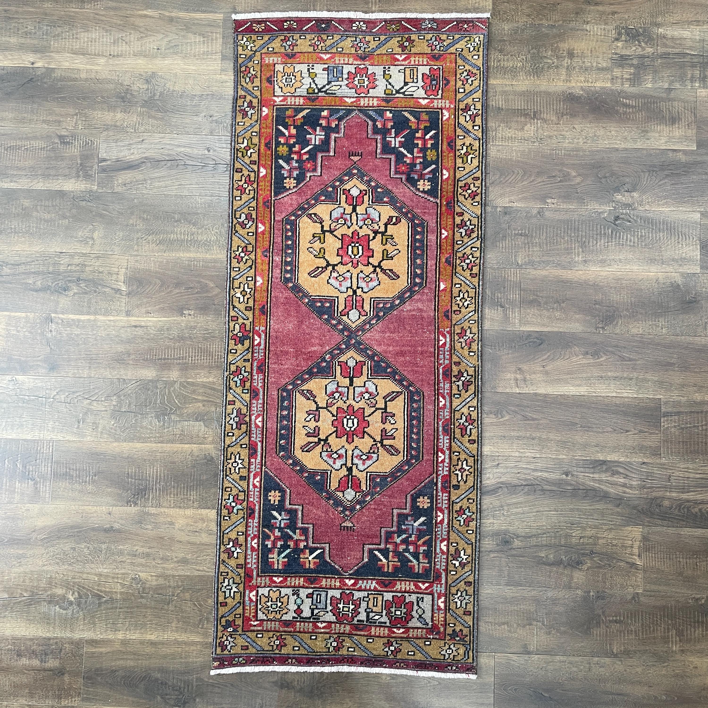 Handmade Turkish Wool Runner Rug: Vintage Medallion Boho Hallway Rug