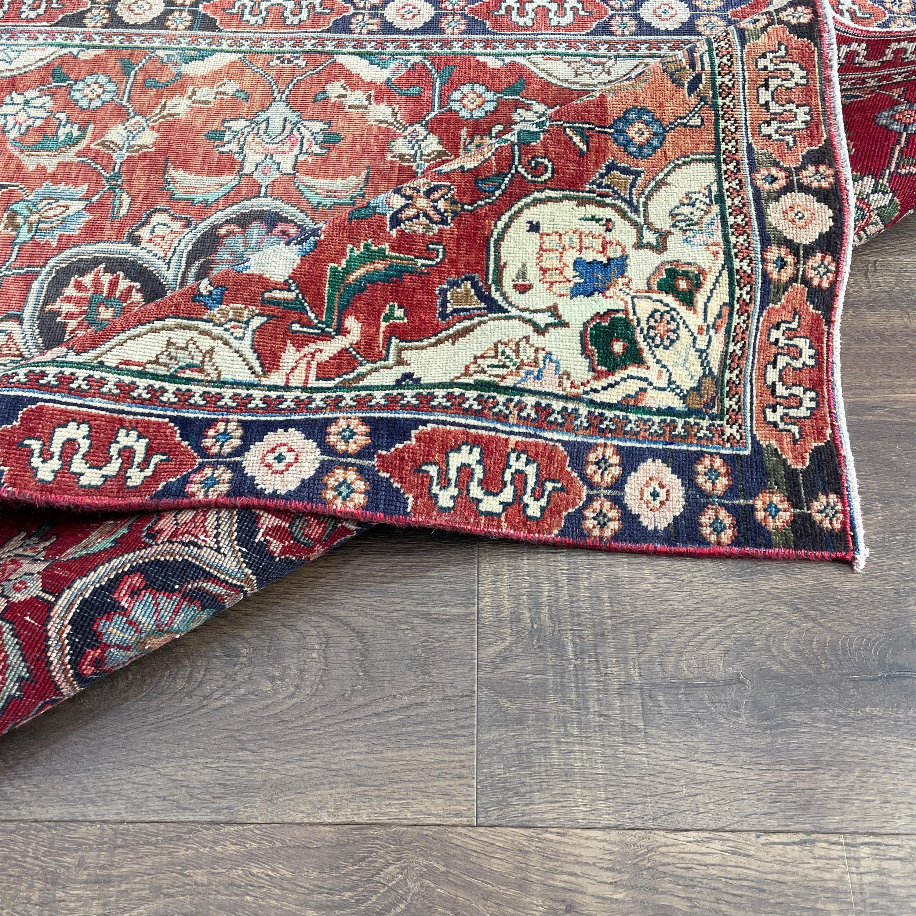 Handmade Turkish Wool Rug: Vintage Floral Medallion, 3' x 4'3"