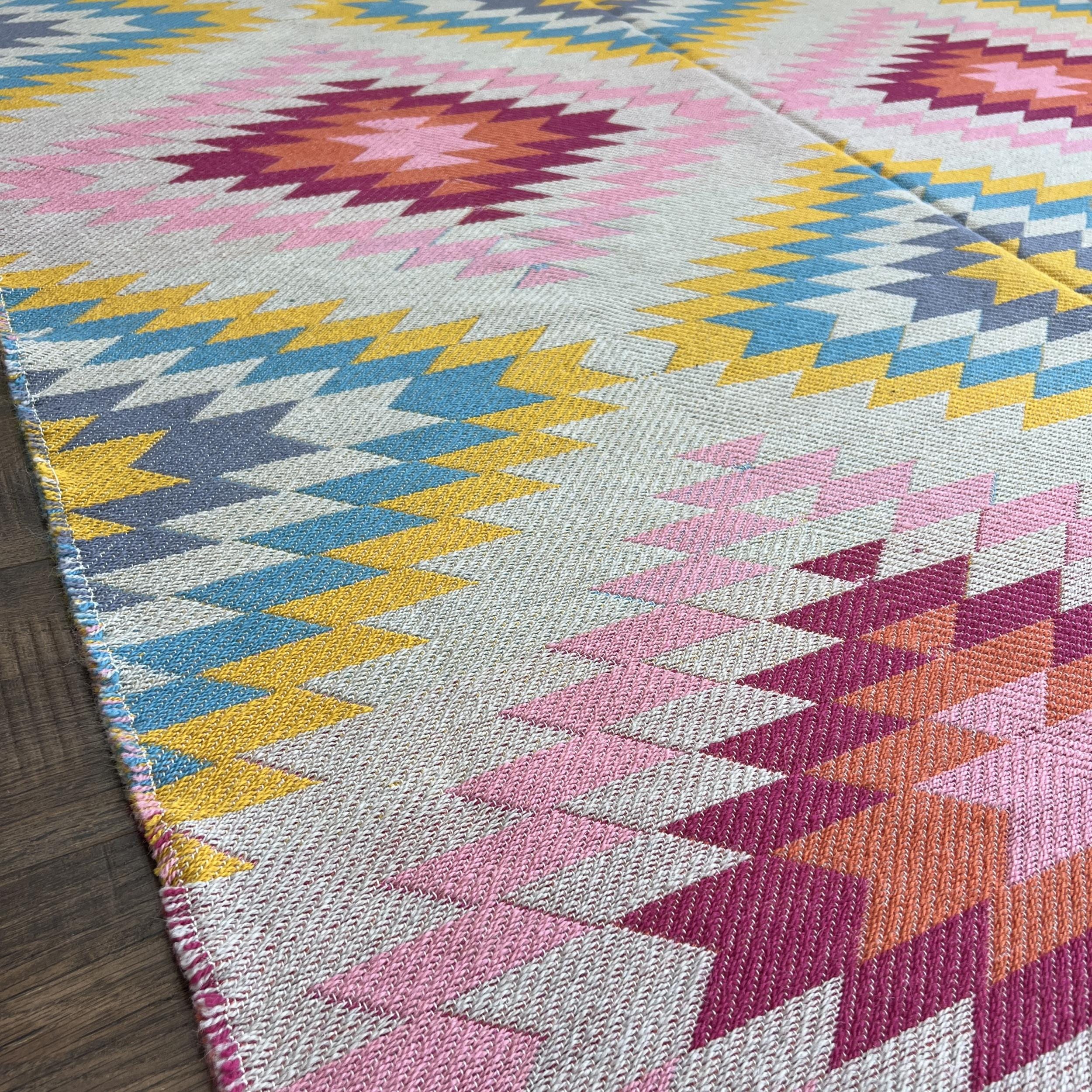 8'x10' Wool Kilim Rug – Geometric Tribal Design