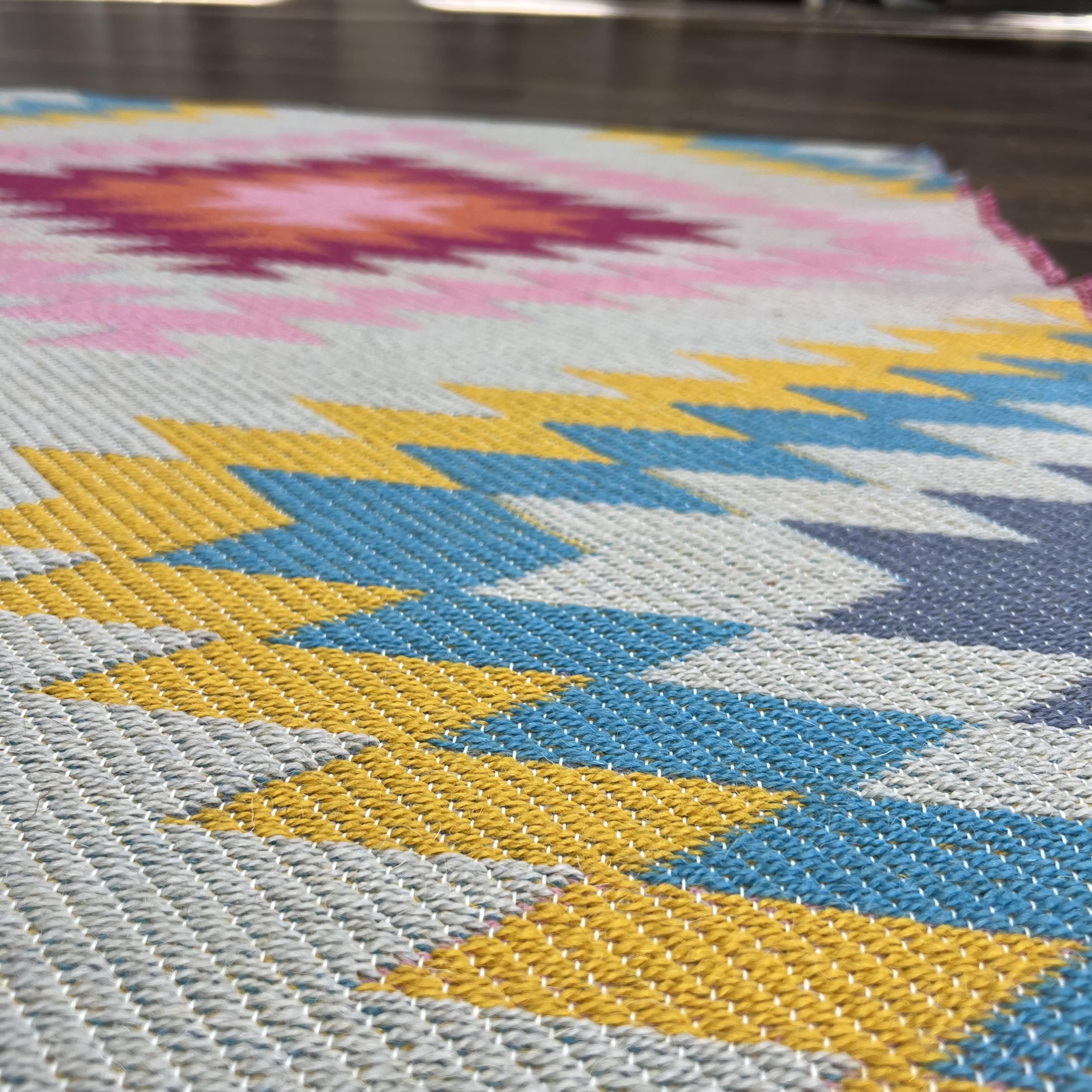 5'3"x7'6" Wool Kilim Rug – Geometric Tribal Design