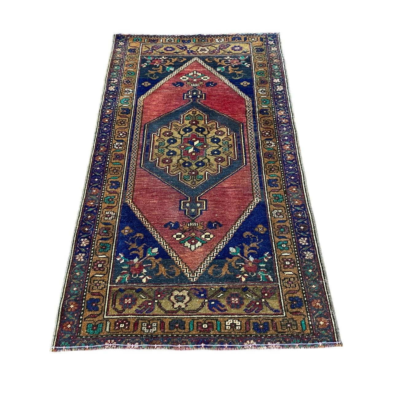 Handmade Turkish Wool Rug: Vintage Red Medallion Boho Accent