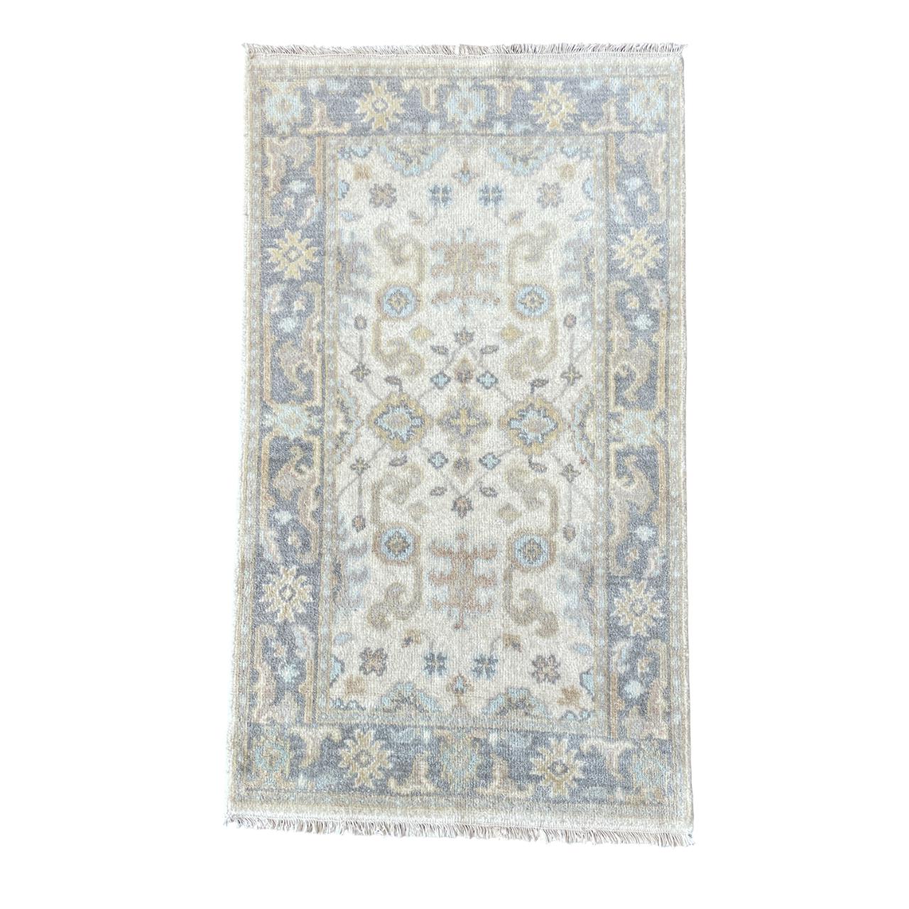 3'1" x 5'2" Handmade Hand-Knotted Wool Rug – Soft Blue and Beige Area Rug