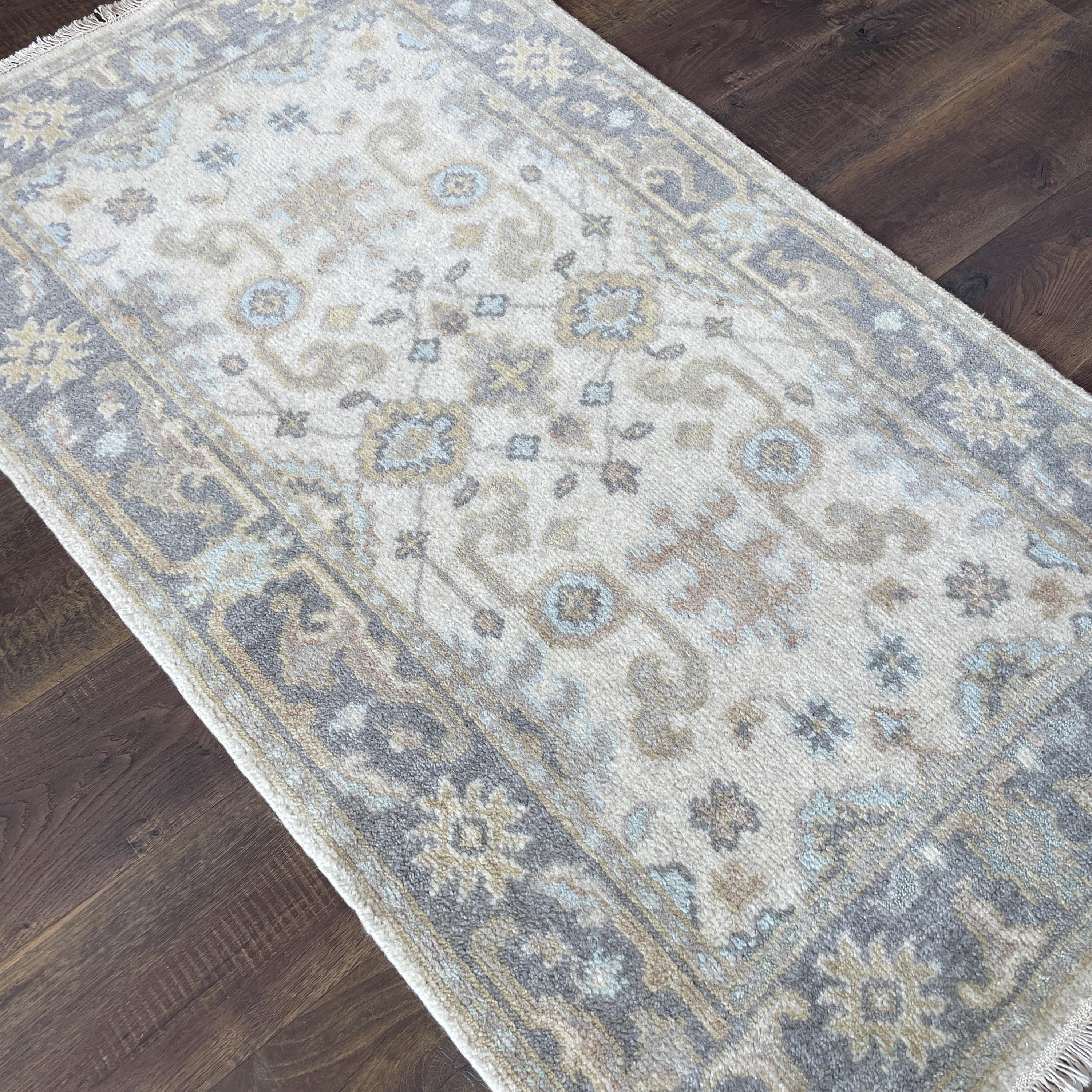 3'1" x 5'2" Handmade Hand-Knotted Wool Rug – Soft Blue and Beige Area Rug