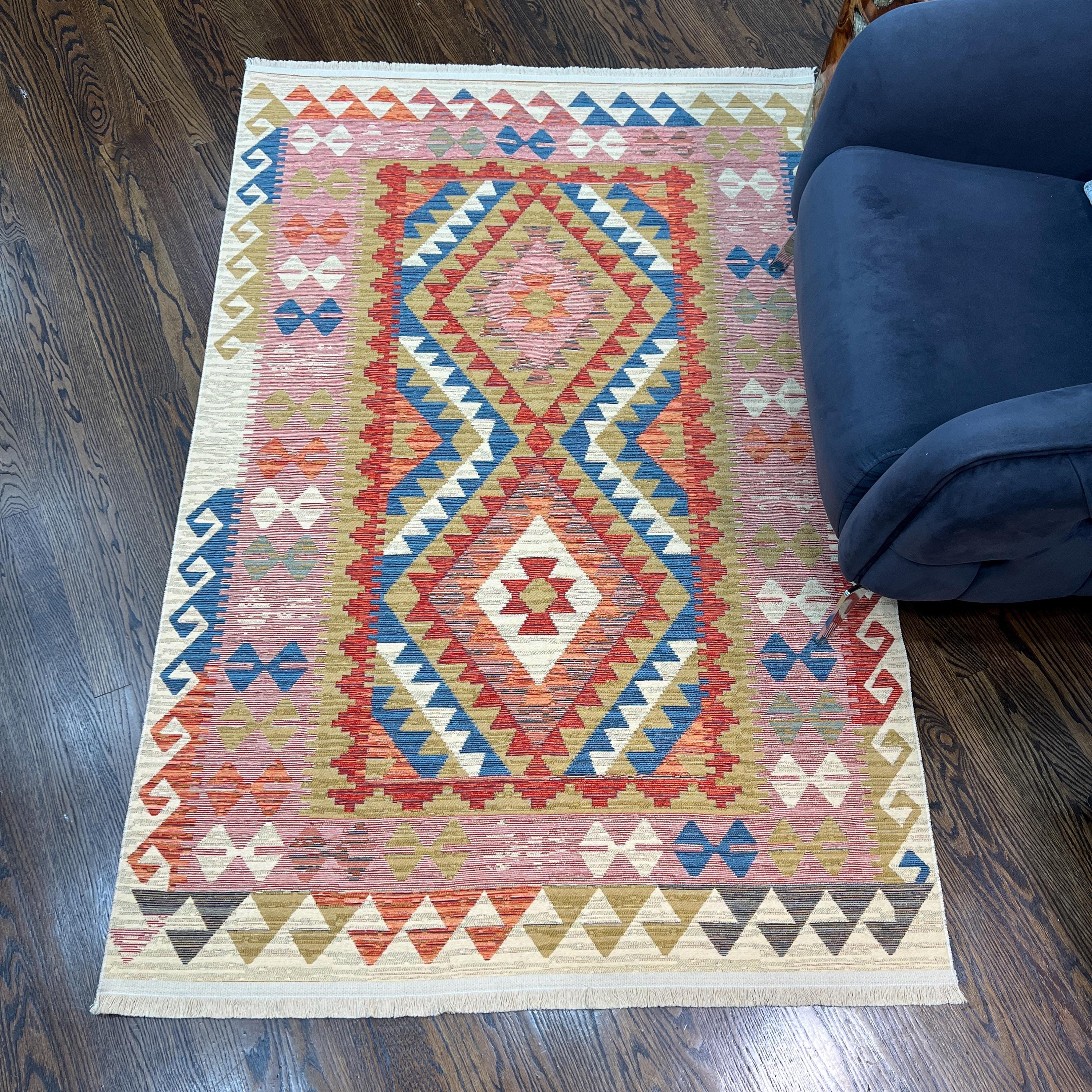 Red Kilim Rug: Bold Tribal Flatweave - 90% Cotton