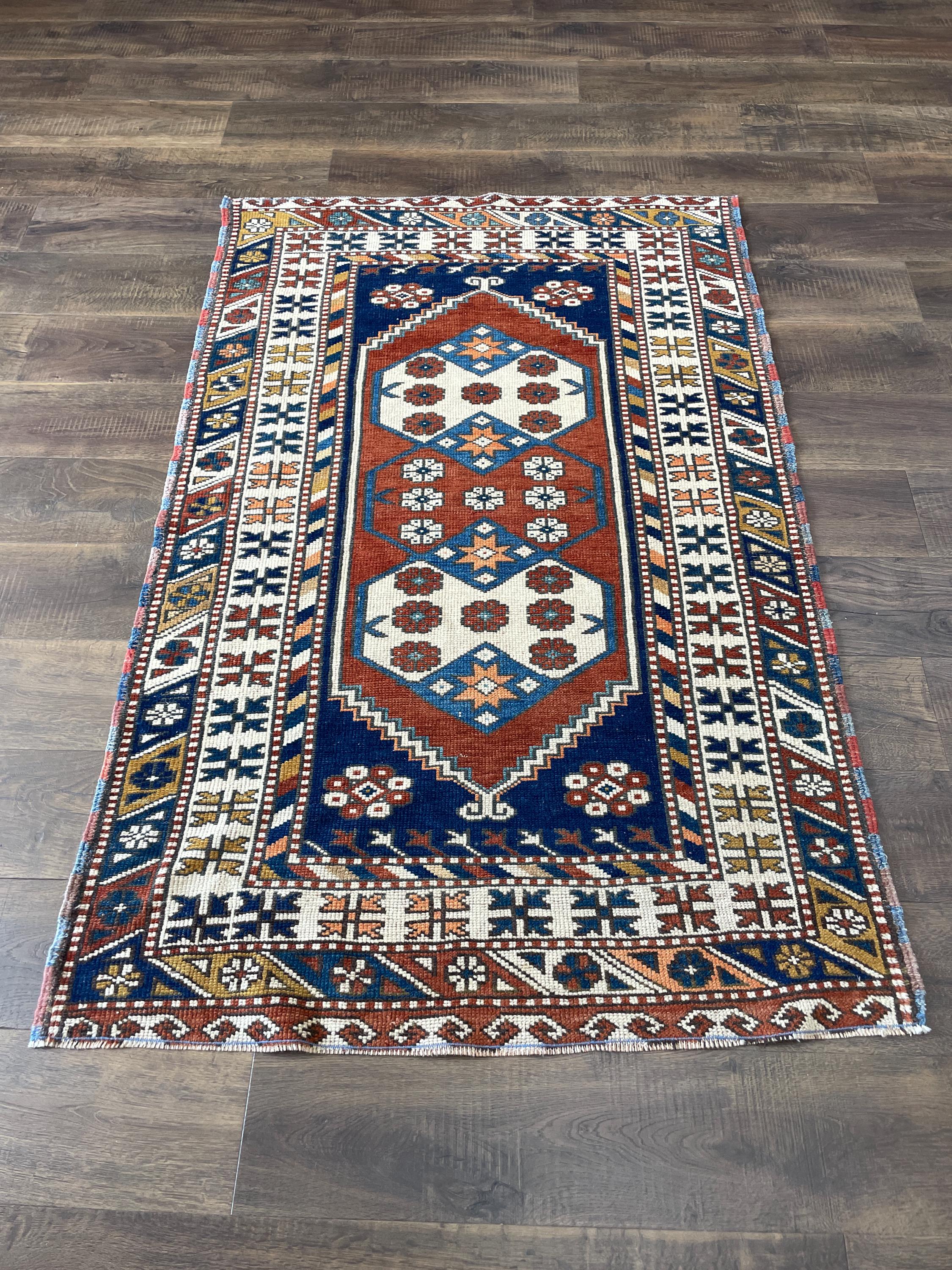 Handmade Turkish Wool Rug: Vintage Tribal Medallion Design - 3'8" x 5'8"