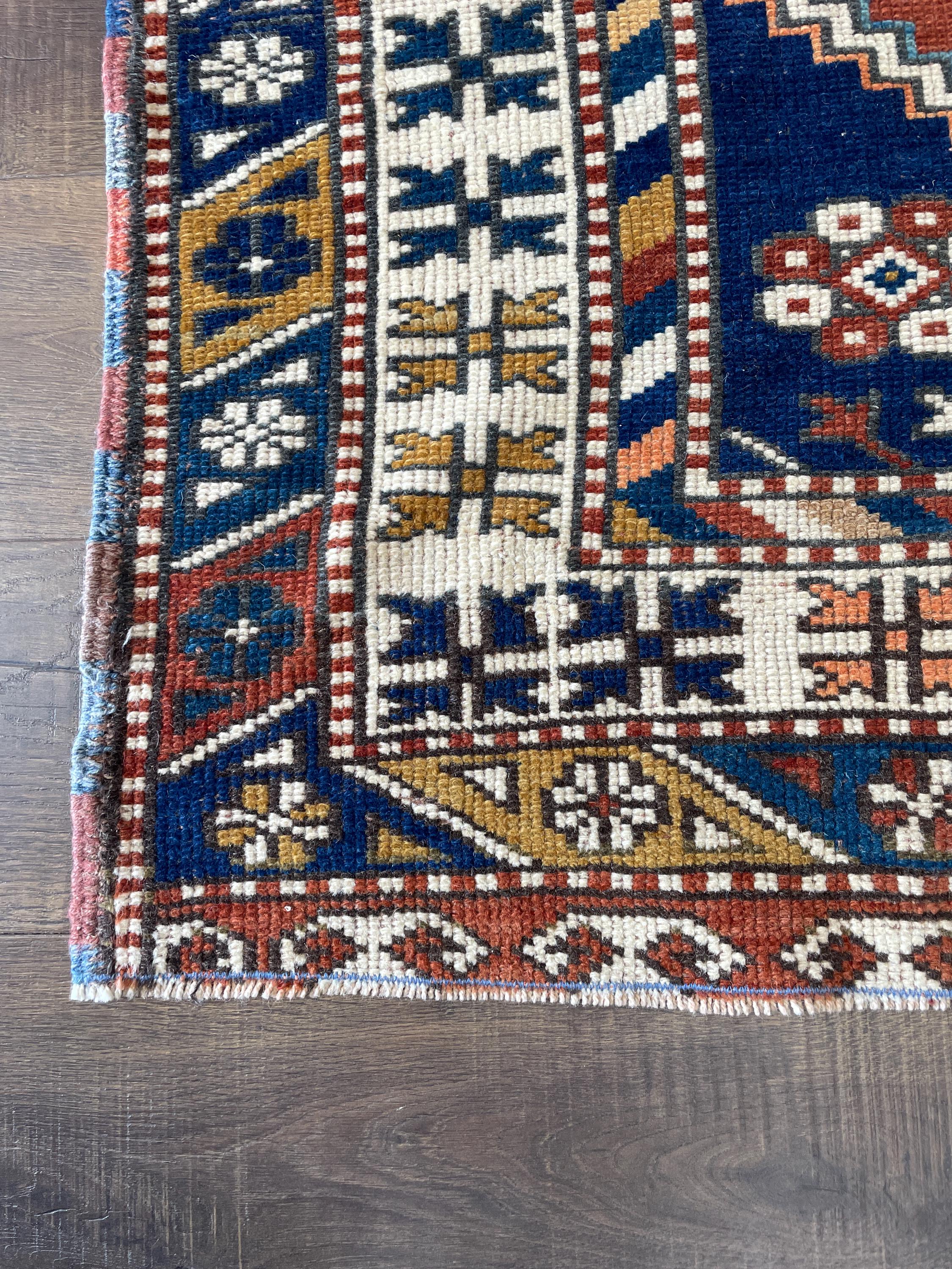 Handmade Turkish Wool Rug: Vintage Tribal Medallion Design - 3'8" x 5'8"