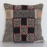 Turkish-vintage-handmade-wool-kilim-pillowcase 2